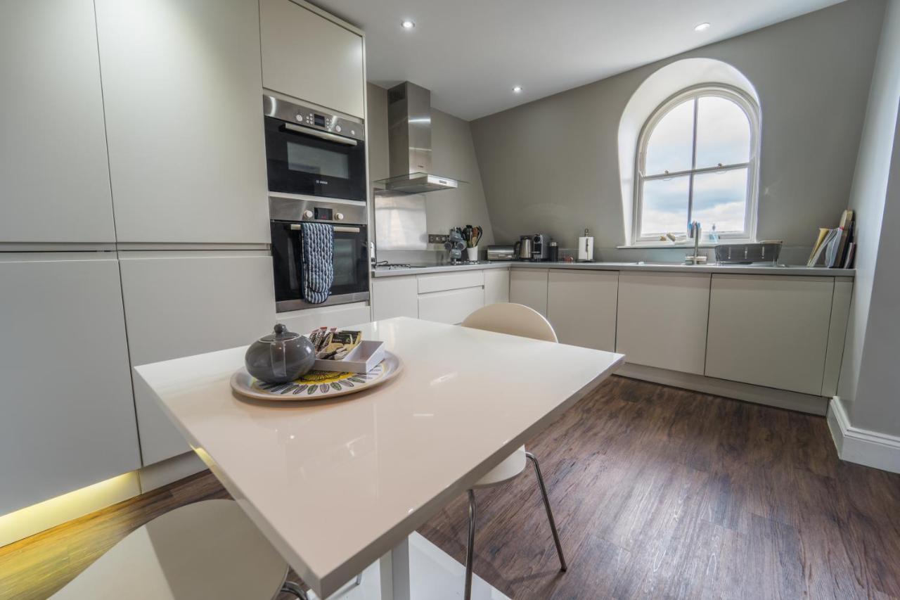 1 Elliot Terrace Апарт-отель 4*