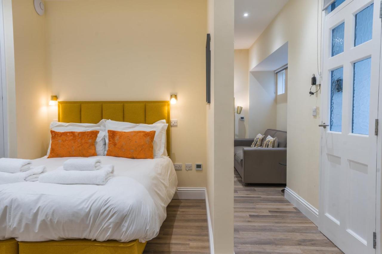 Apart-hotel 1 Elliot Terrace 4*