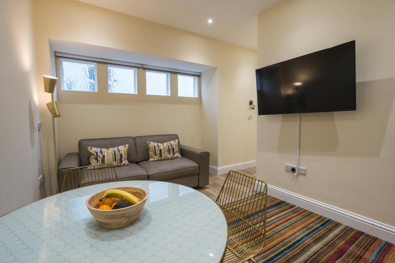 Apart-hotel 1 Elliot Terrace Plymouth