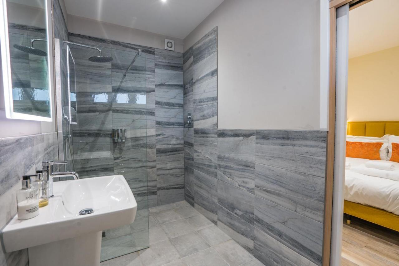 1 Elliot Terrace Апарт-отель 4*